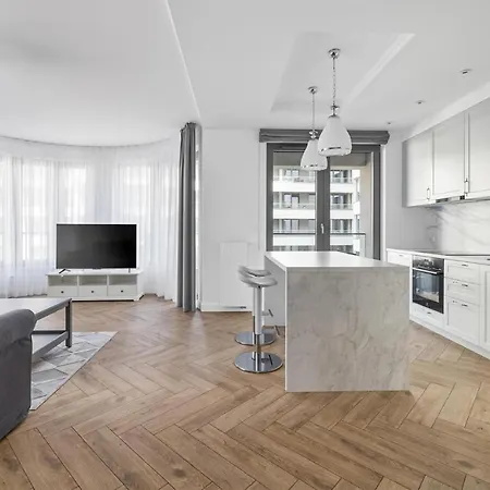 Amazing In With Kitchen
