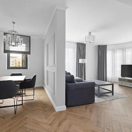 Amazing In With Kitchen Apartman